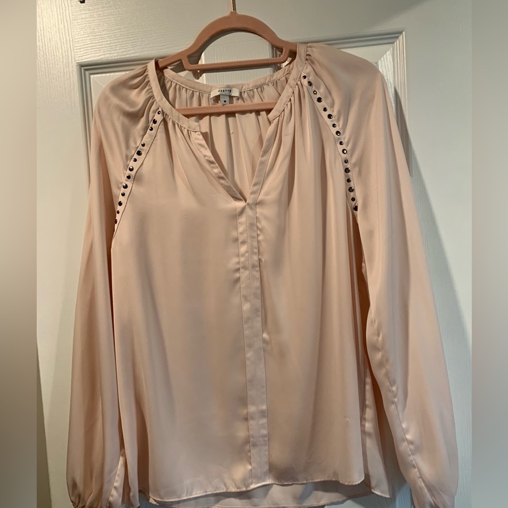 Maette for Stella & Dot Blush Pink Studded Blouse Elastic Cuffs Womens Sz M